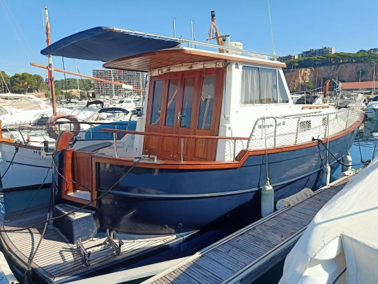 Menorquin Yachts 100