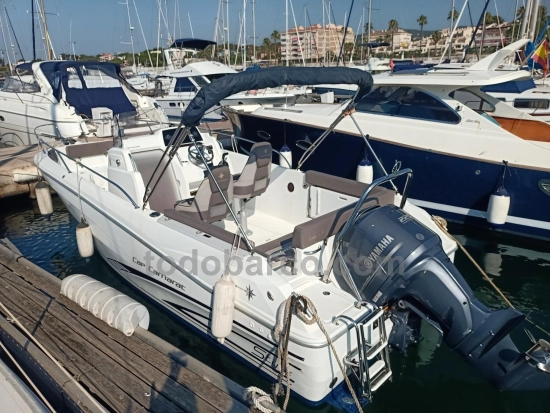 Jeanneau Cap Camarat 755 CC WA usado à venda