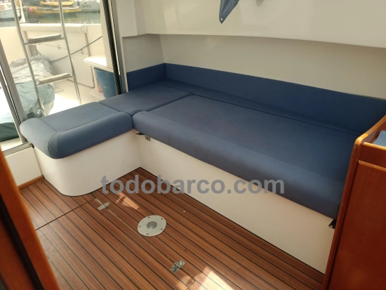 Rio 800 Cabin Fish usado à venda