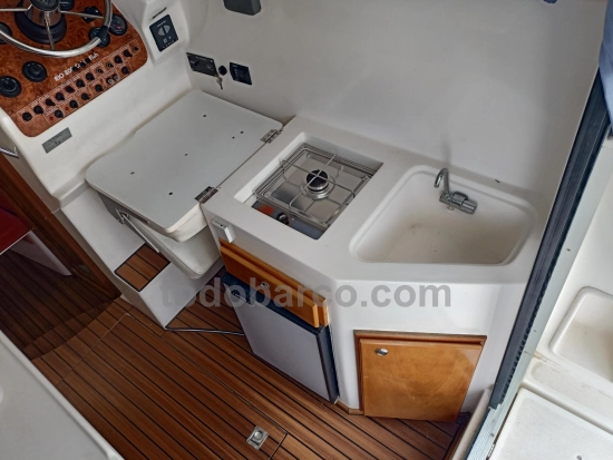 Rio 800 Cabin Fish usado à venda