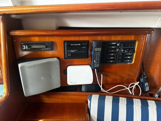 Beneteau Oceanis Clipper 331 usata in vendita
