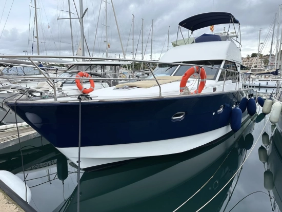 Beneteau Antares 13.80 preowned for sale