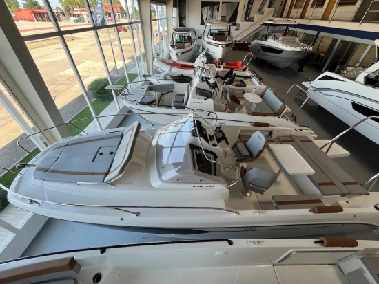 Beneteau Flyer 8 SunDeck nuova in vendita