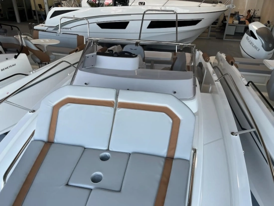 Beneteau Flyer 8 SunDeck nuova in vendita