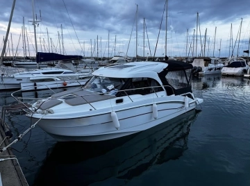 Beneteau Antares 8 de segunda mano en venta