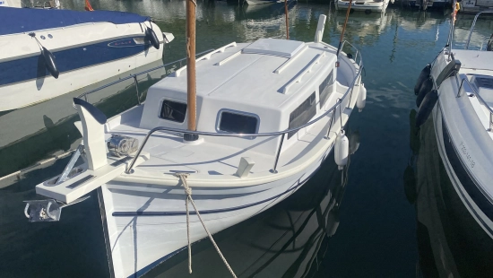 Custom Line Conquistador 34 usata in vendita