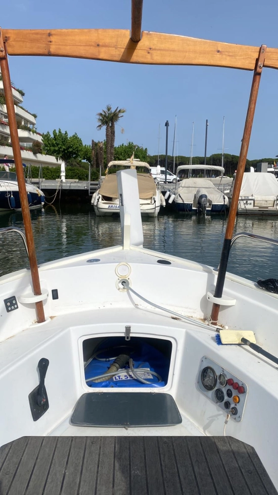 Custom Line Conquistador 34 usata in vendita