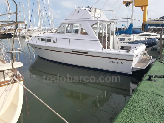 Chris Craft COMMANDER preowned for sale