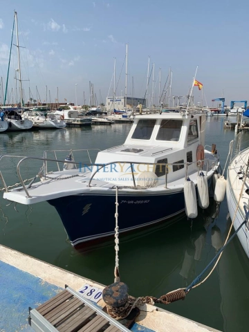 BARCO CABINADO TIPO LLAUD ASTILLEROS DE JUAN BAUTISTA ROCAFULL usado à venda