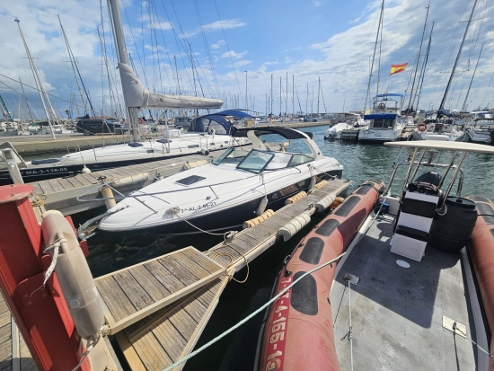 Sea Ray 290 Ss usado à venda