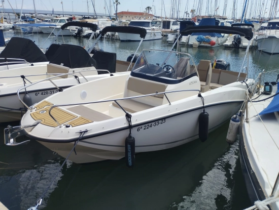 Quicksilver Open Activ 675 usado à venda