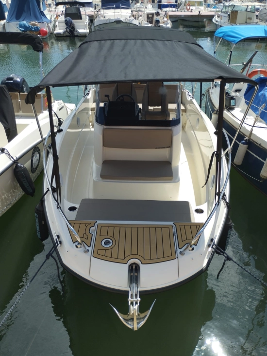 Quicksilver Open Activ 675 usado à venda