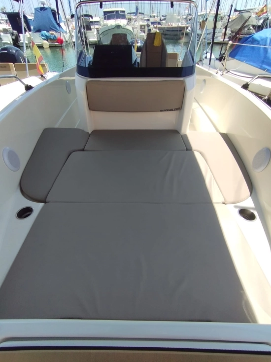 Quicksilver Open Activ 675 usado à venda