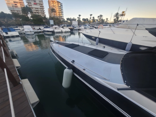 Chris Craft Stinger 312 usado à venda