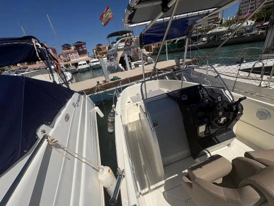 Quicksilver Open 675 usata in vendita