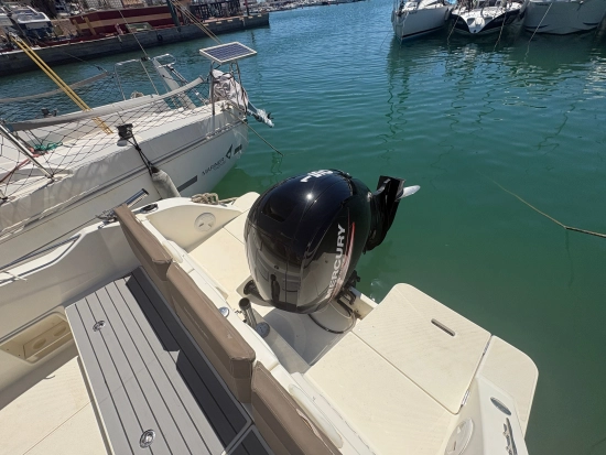 Quicksilver Open 675 usata in vendita