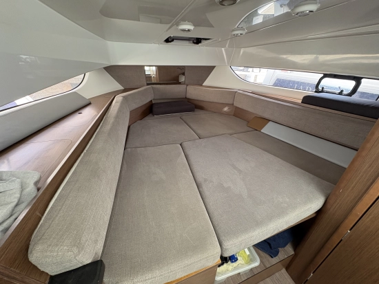 Beneteau Flyer 9 Sundeck usado à venda
