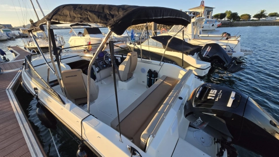 Quicksilver Cruiser Activ 605 de segunda mano en venta
