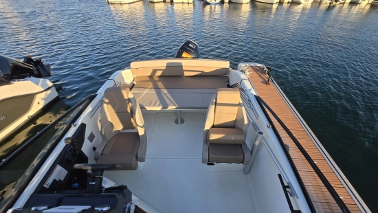 Quicksilver Cruiser Activ 605 de segunda mano en venta