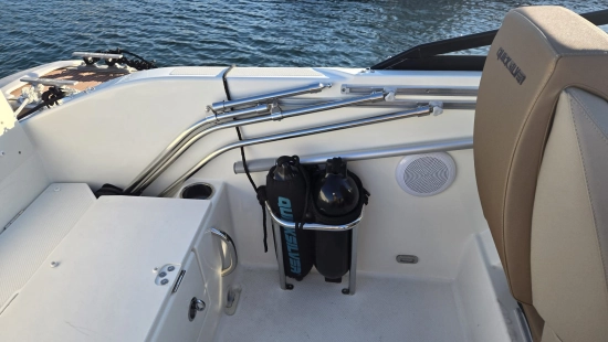 Quicksilver Cruiser Activ 605 de segunda mano en venta