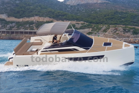 Nuva Yachts M9 Cabin usata in vendita