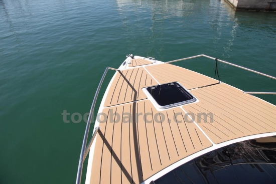 Nuva Yachts M9 Cabin usata in vendita