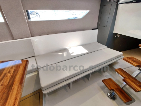 Nuva Yachts M9 Cabin usata in vendita