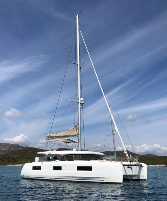 Lagoon 46 preowned for sale