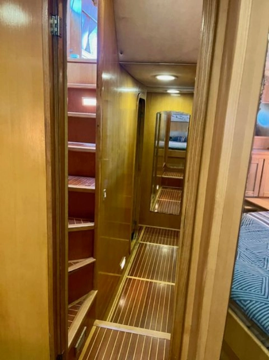 Navar Cantieri 20M Fly de segunda mano en venta