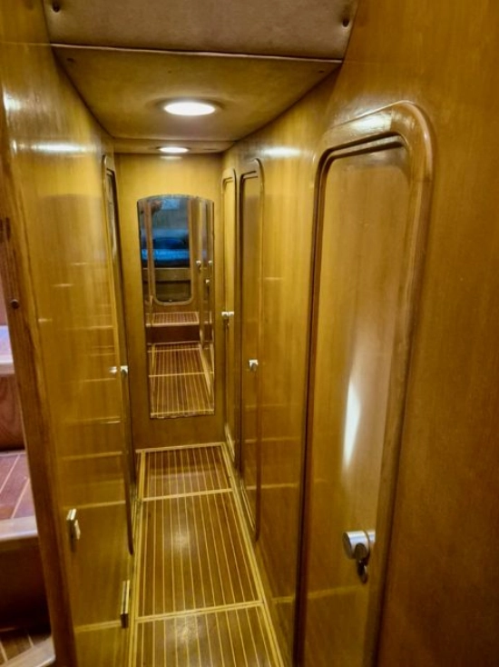 Navar Cantieri 20M Fly de segunda mano en venta