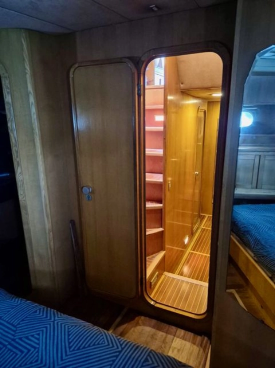 Navar Cantieri 20M Fly de segunda mano en venta