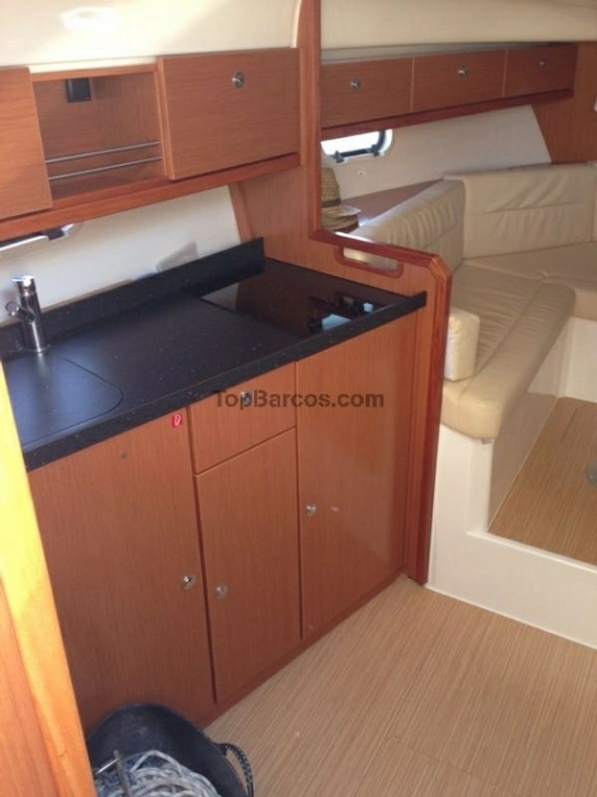 Bavaria Yachts Sport 28 usado à venda