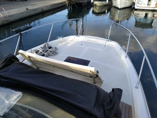 Quicksilver Activ 875 Sundeck preowned for sale