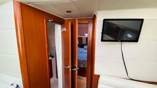 Jeanneau Prestige 390S preowned for sale