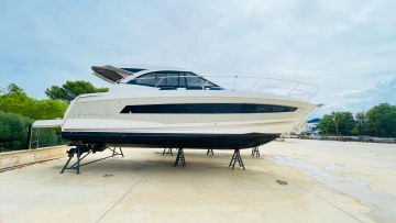 Jeanneau Leader 36 usata in vendita