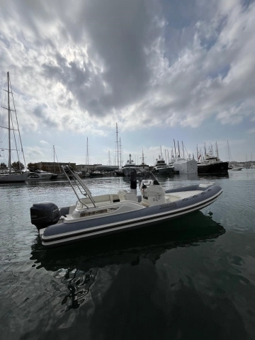 Joker boat Clubman 22 usado à venda