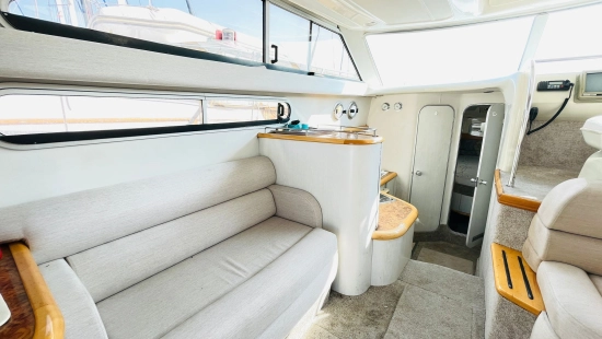 Sealine 360 Statesman usado à venda