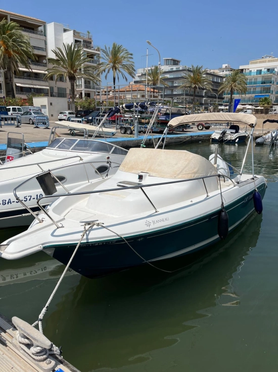 Jeanneau Cap Camarat 615 WA usado à venda