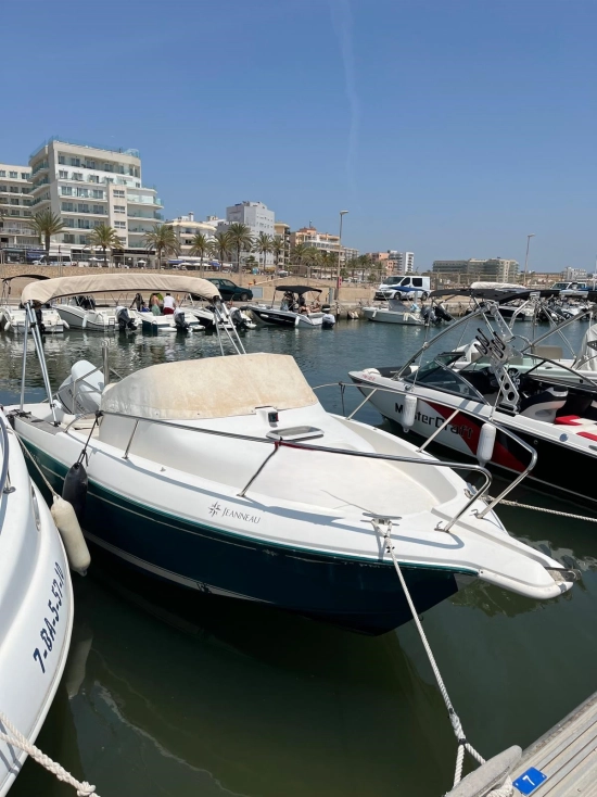 Jeanneau Cap Camarat 615 WA usado à venda
