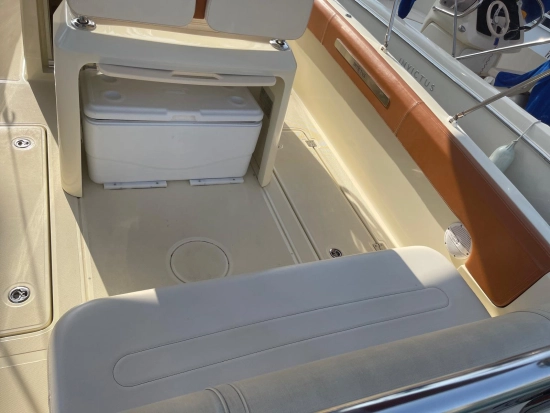 Invictus Yacht 270 usado à venda