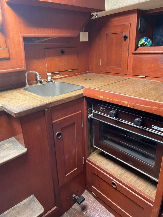 Hallberg Rassy 31 usata in vendita