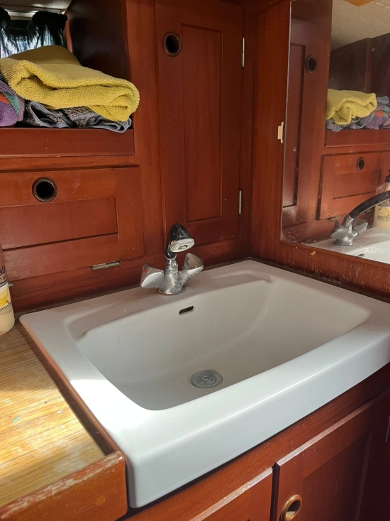 Hallberg Rassy 31 usata in vendita