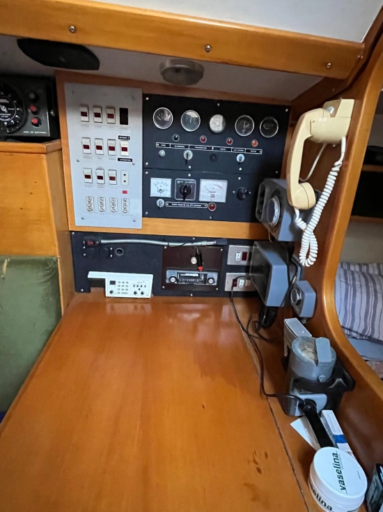 West Wind 35 usata in vendita