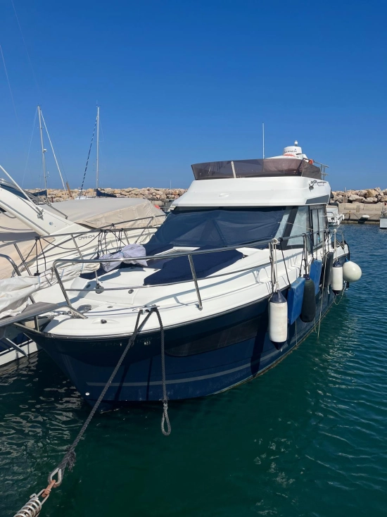 Jeanneau Merry Fisher 10.95 usado à venda