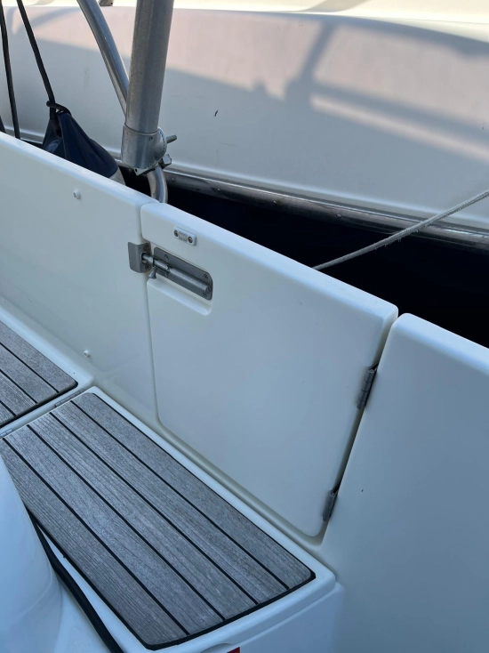Jeanneau Merry Fisher 10.95 usado à venda