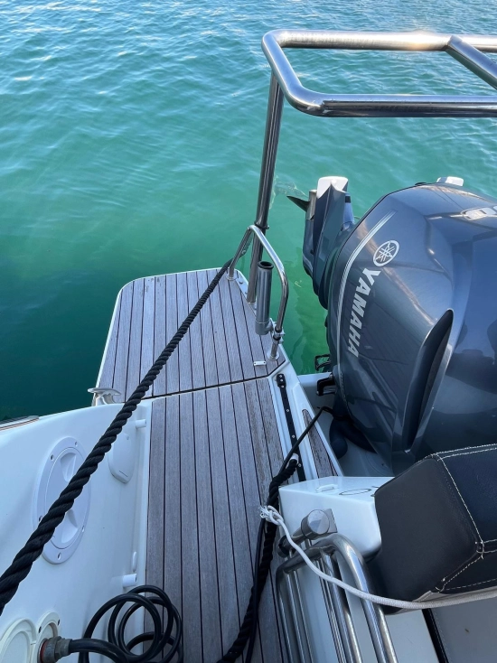 Jeanneau Merry Fisher 10.95 usado à venda