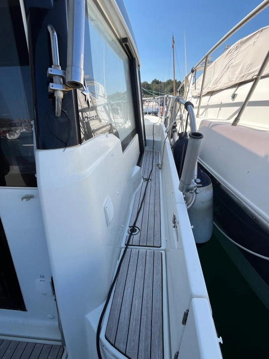 Jeanneau Merry Fisher 10.95 usado à venda