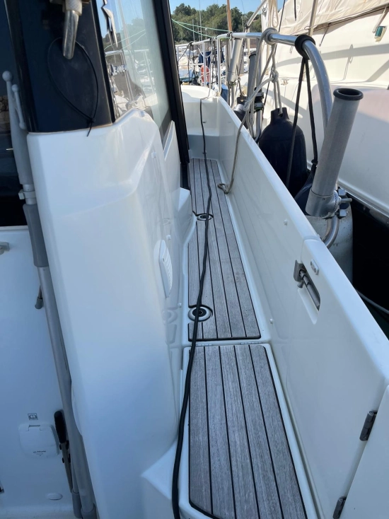 Jeanneau Merry Fisher 10.95 usado à venda