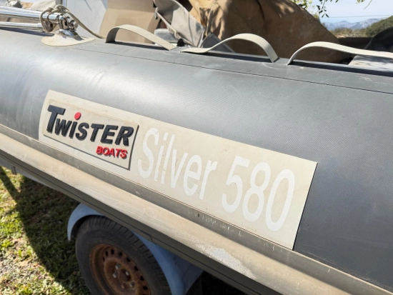 Twister Boats HSF 580 usado à venda