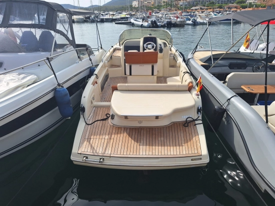 Invictus Yacht 280 Cx usado à venda